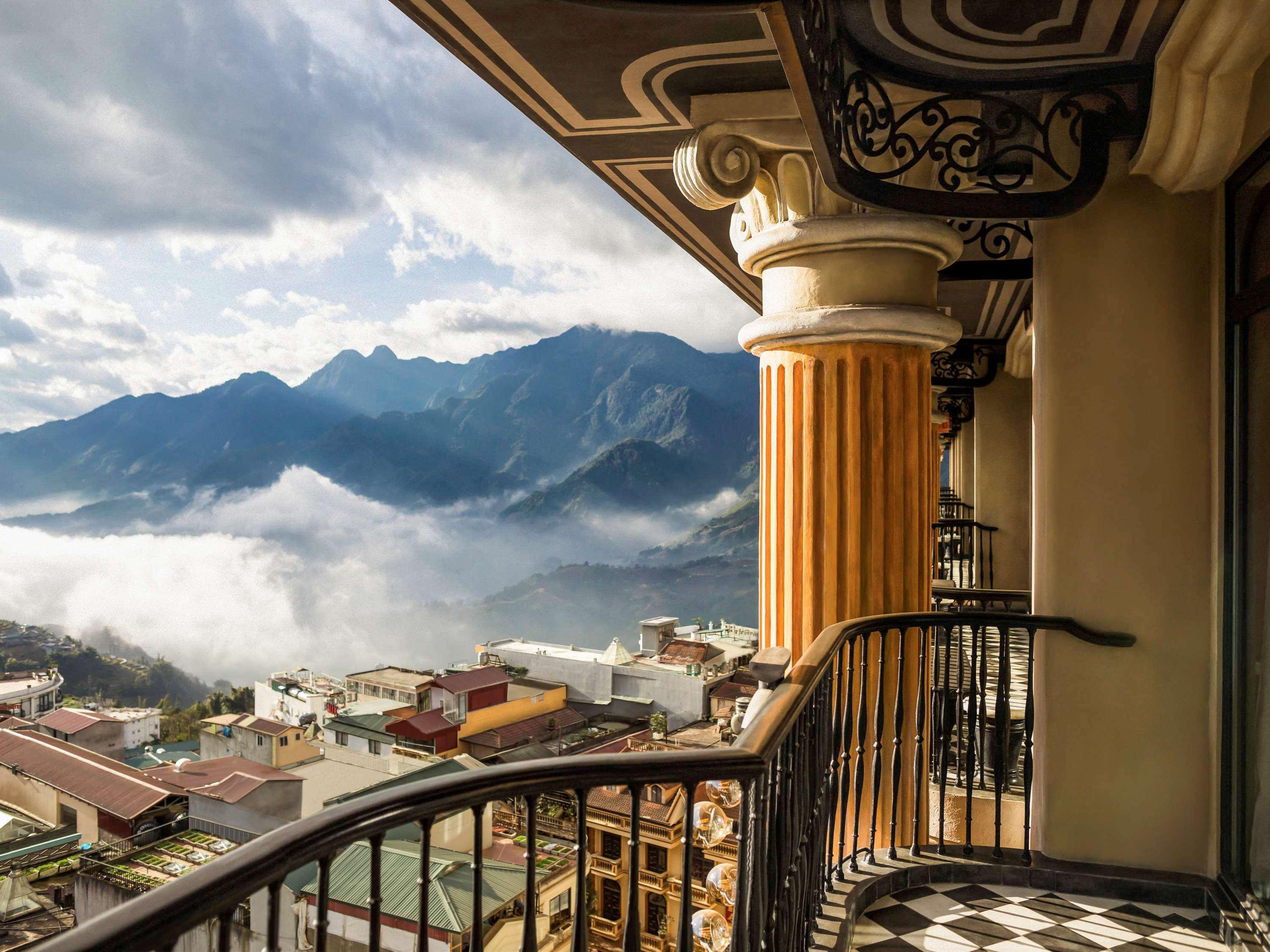 Hotel De La Coupole - Mgallery Sapa Exteriér fotografie View of the city from the balcony of a hotel