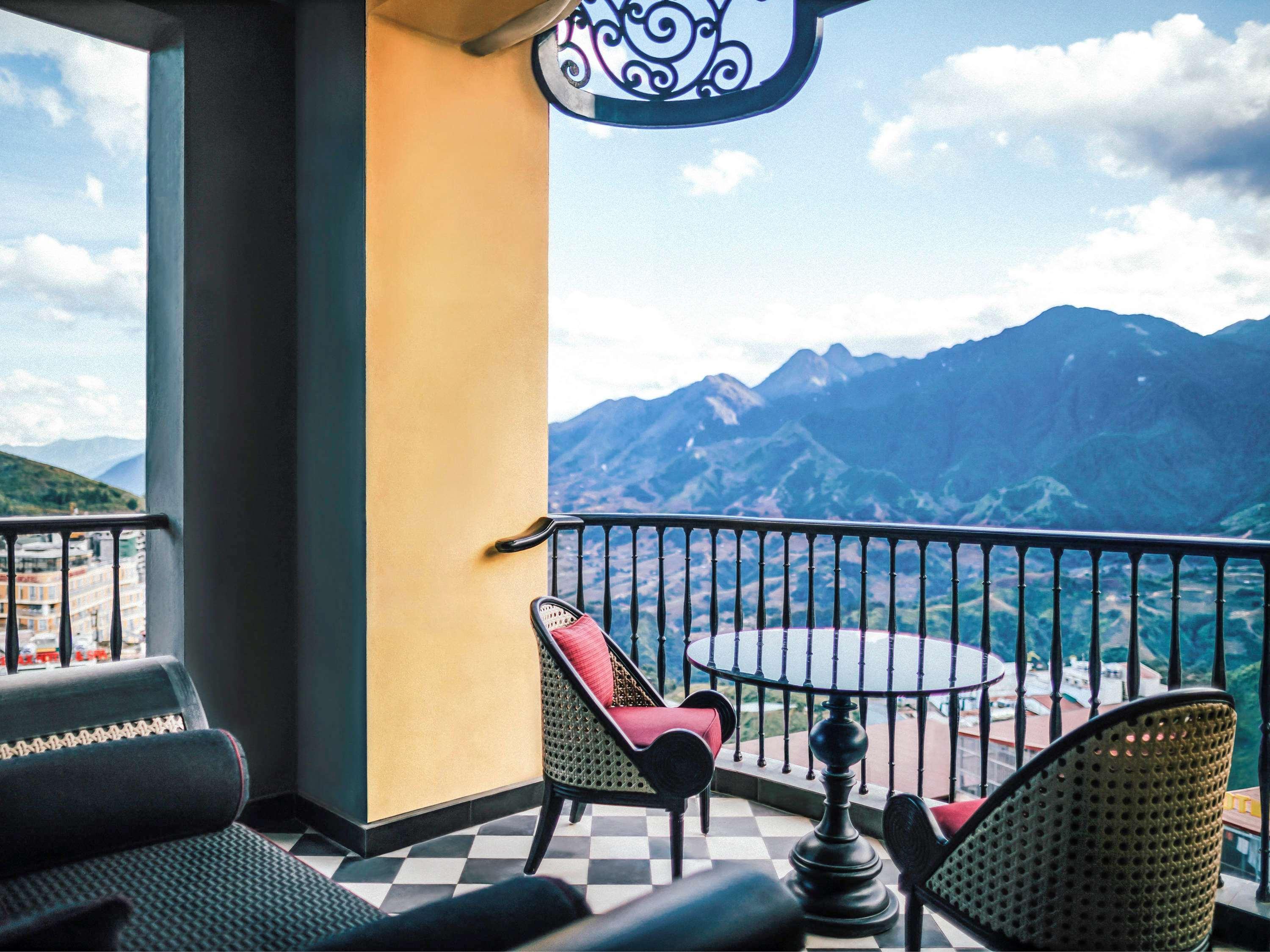 Hotel De La Coupole - Mgallery Sapa Exteriér fotografie A view from the balcony of a hotel room